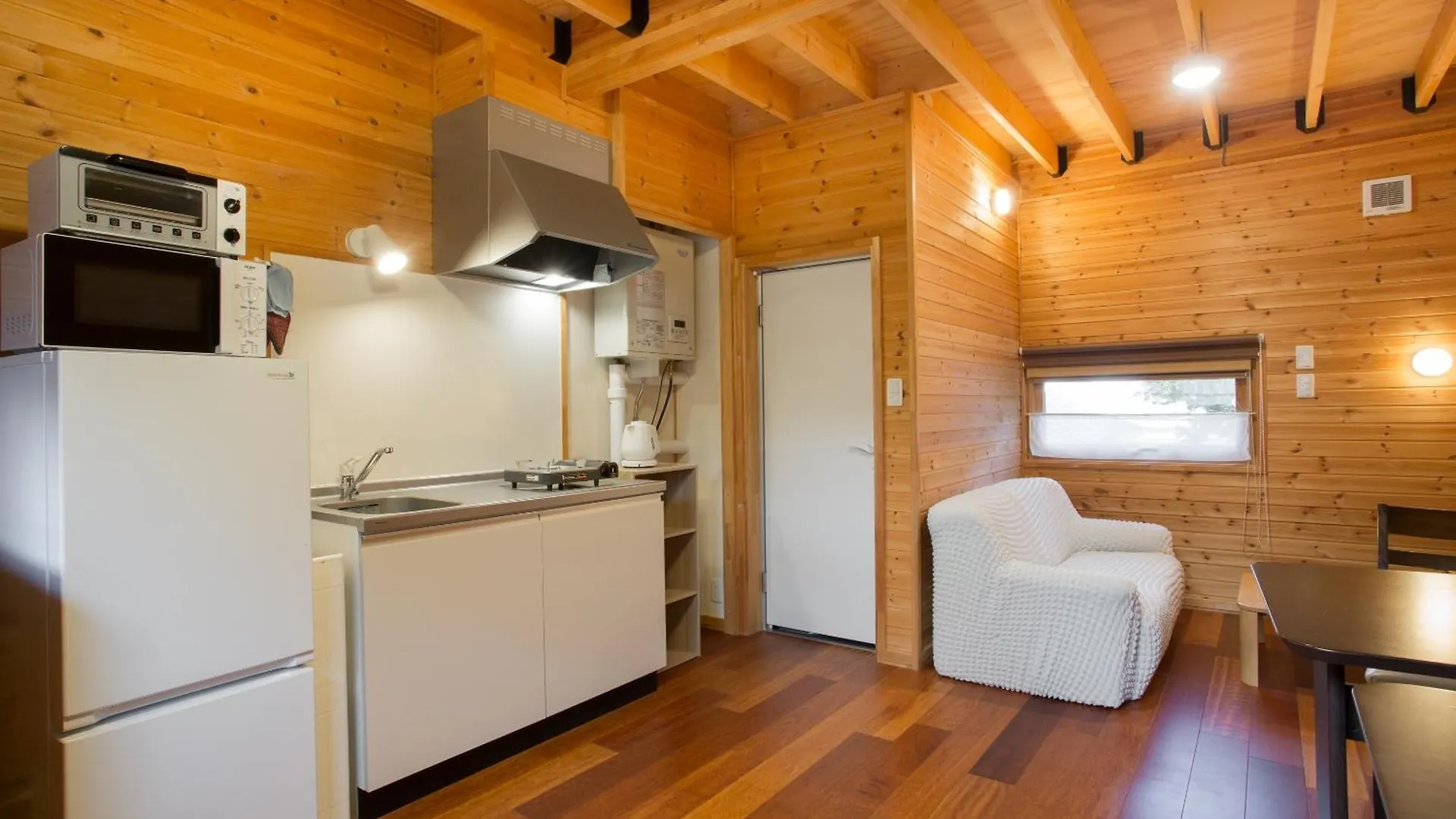 Brick House Furano Daire Japonya