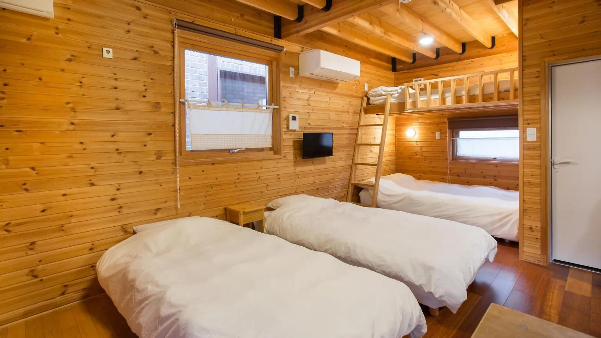 Brick House Furano Daire