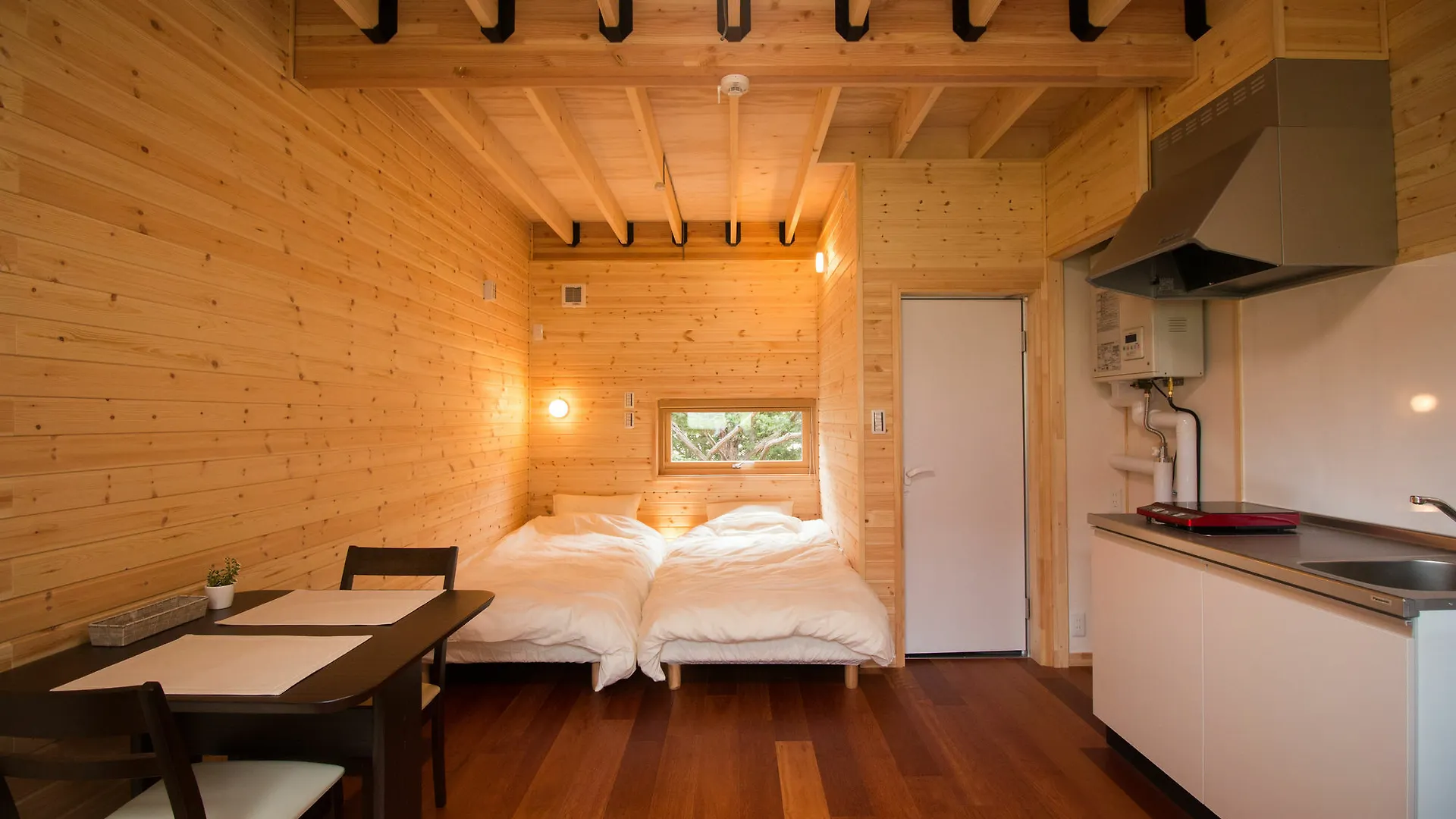 Brick House Furano Daire Japonya